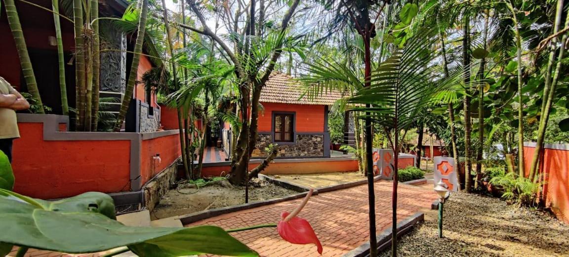 Clay Resort By Bestinn Leisure - Wayanad Padinjarathara Luaran gambar